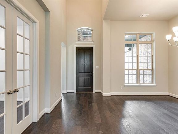 2nd image of 701 Marioneth Dr