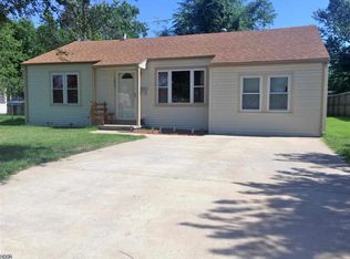 1003 W 21st Ave, Hutchinson, KS 67502