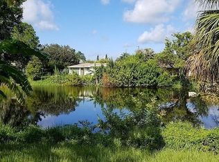 110 New York Ave, Dunedin, FL 34698