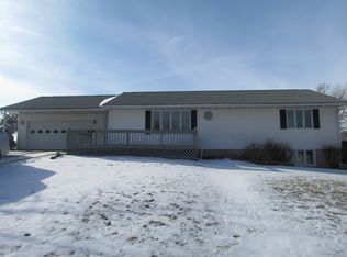 502 Union St, Victor, IA 52347