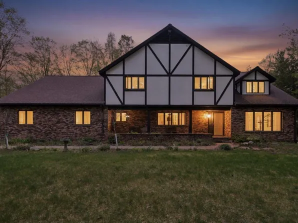 2213 Maple Ln, Ashland, WI 54806