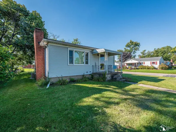 1045 Huber Dr, Monroe, MI 48162