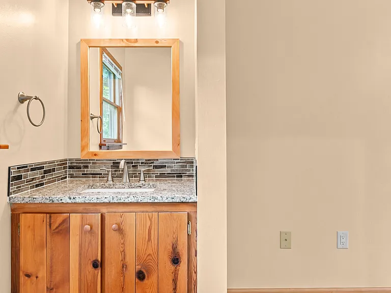 4967 Blue Mountain Rd — Photo 68