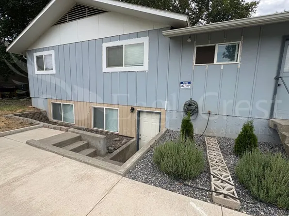 1110scollege, 1110 S College Ave #1110SCOLLEGE-B, College Place, WA 99324