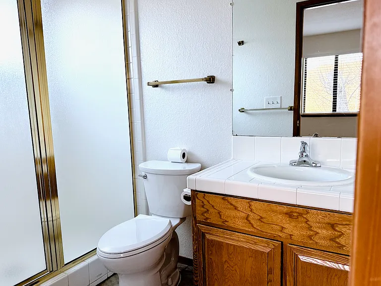 695 Ketch Ct — Photo 14
