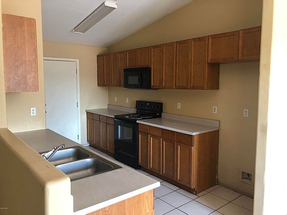 3rd image of 13914 N El Frio St