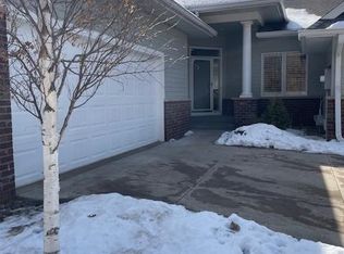 6018 Clarion Cir, Minnetonka, MN 55343