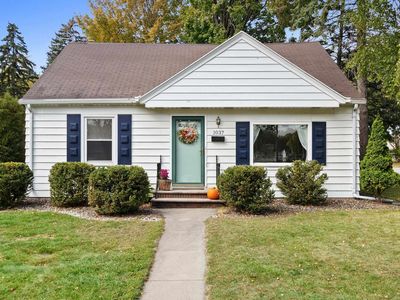 1037 Royal Blvd, Green Bay, WI, 54303