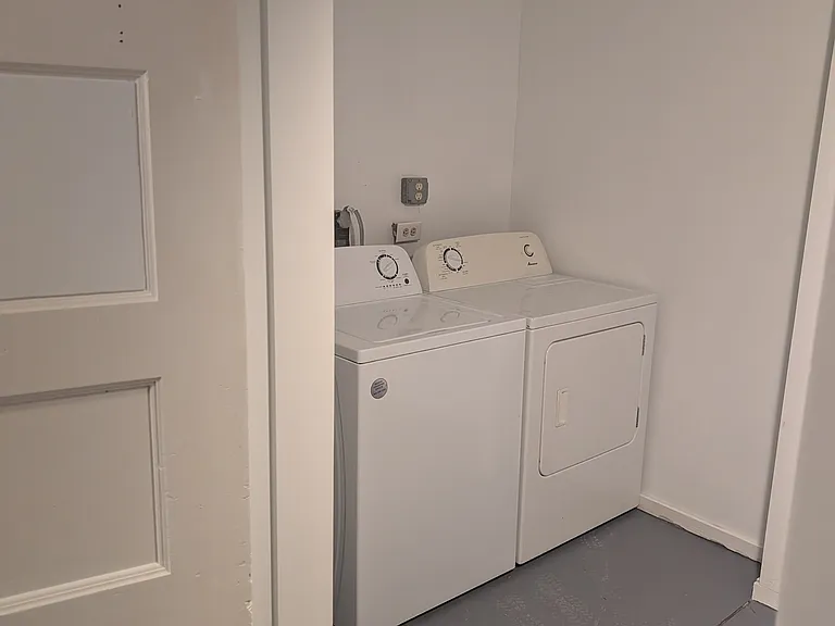 157 School St — Photo 13