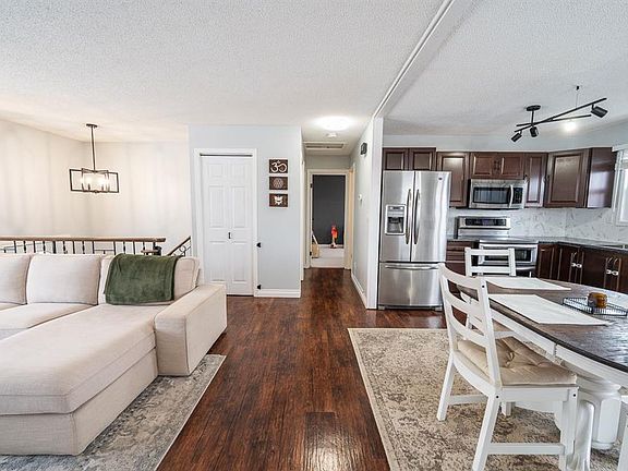 4th image of 154 E Rutherford Dr