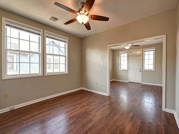 5th image of 1507 Pauline St