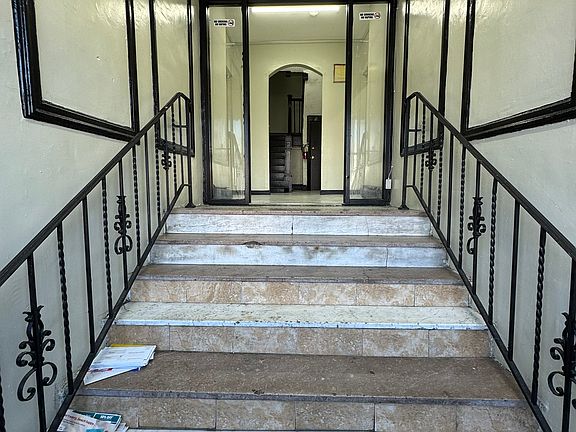 2nd image of 246 Roseville Ave #4-C