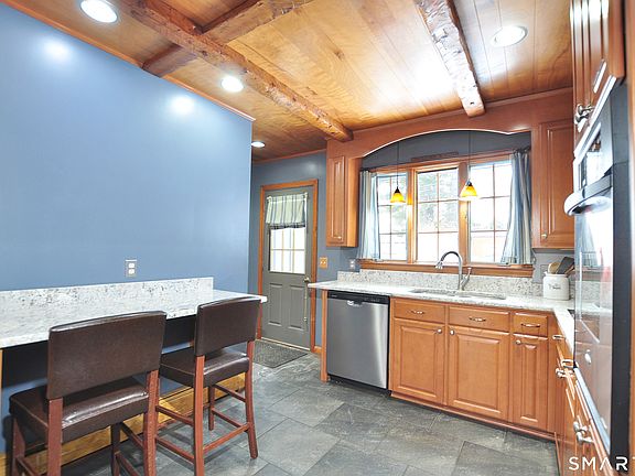 4th image of 76 Newgate Road