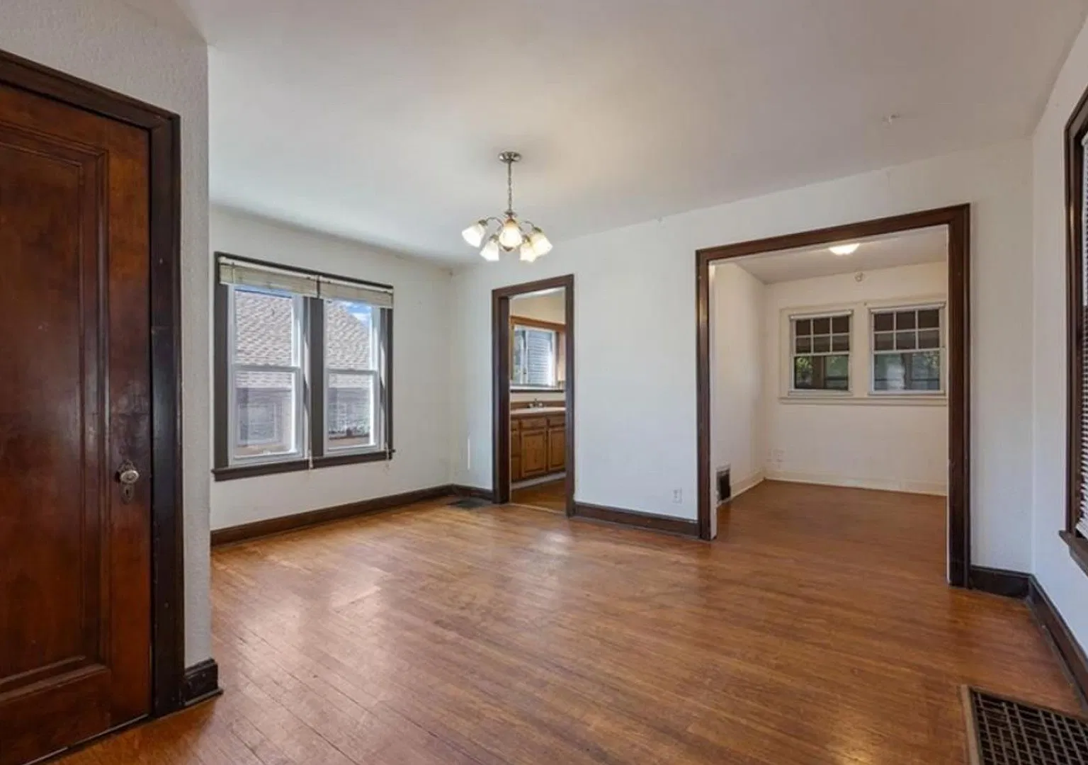 3 bed 1.5 bath home — Photo 4