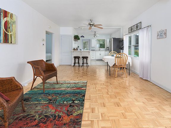3rd image of 1010 Saint Joseph St