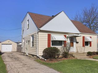7526 38th AVENUE, Kenosha, WI 53142