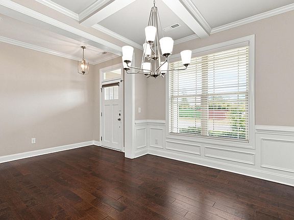 4th image of 14 Lockhaven Dr