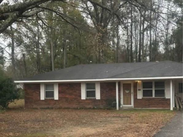 1135 Walker Dr