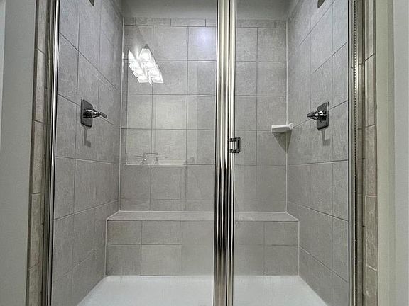 5th image of 511 Swansea Dr #249