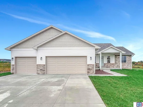 9230 S 80th St, Lincoln, NE 68516