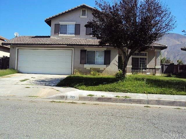 1st image of 323 Cambridge Dr