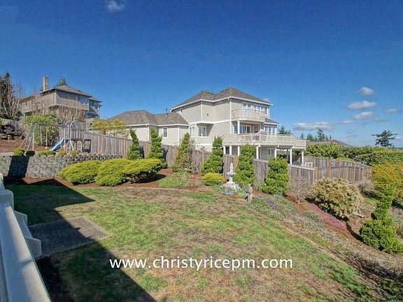 3rd image of 17616 SE 45th Pl