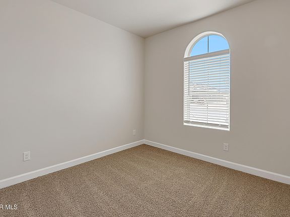 4th image of 912 Pettus Pl