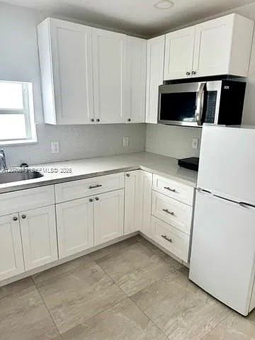 6201 SW 37th Ct #3B — Photo 1