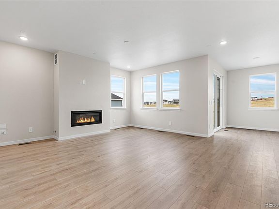5th image of 39628 Yorktown Terrace