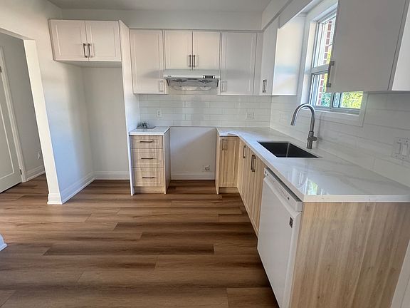 4th image of 21 Chopin Ave