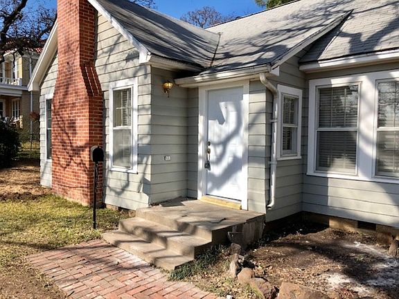 3rd image of 4909 Meadowbrook Dr