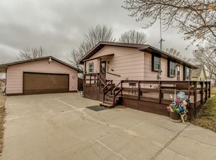 607 B Ave E, McClusky, ND 58463