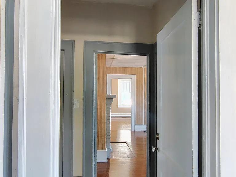 406 Saluda St — Photo 13