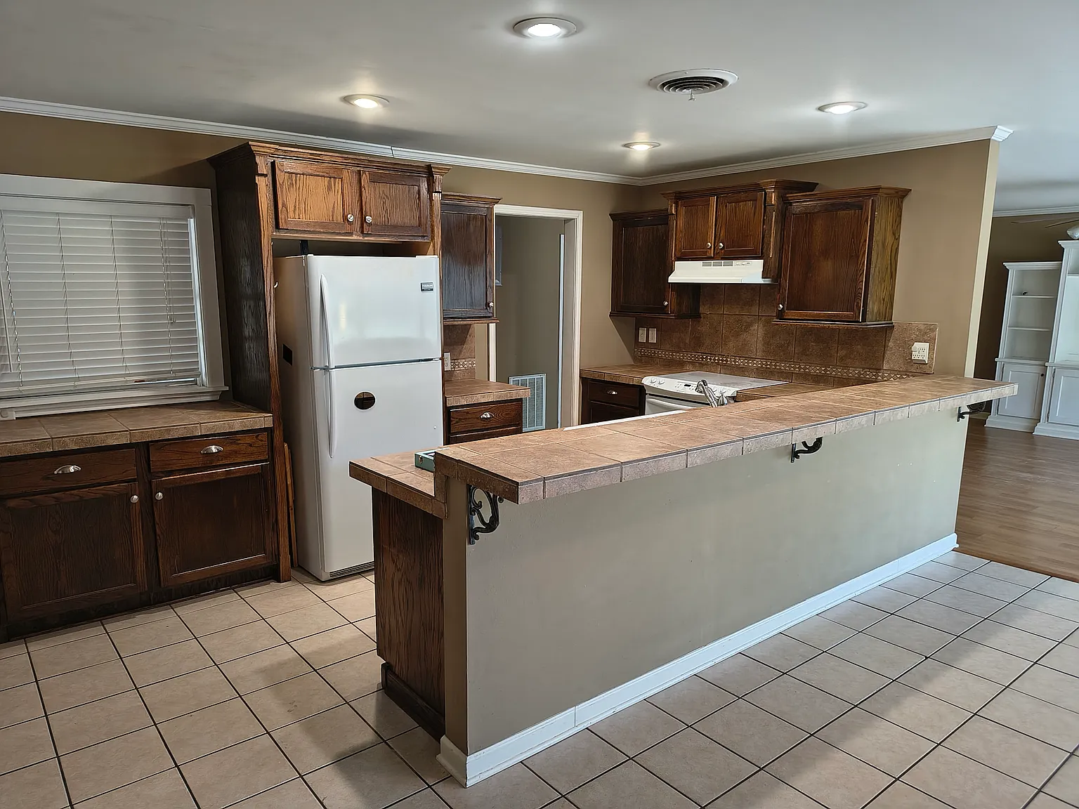 3 bed, 1484 sqft, $1,600 — Photo 2