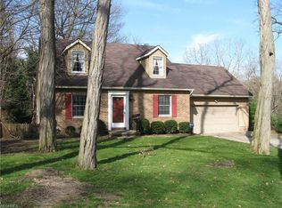 627 Upper Merriman Dr, Akron, OH 44303