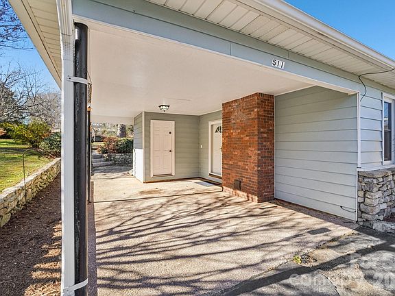 5th image of 511 Oak Grove Rd E