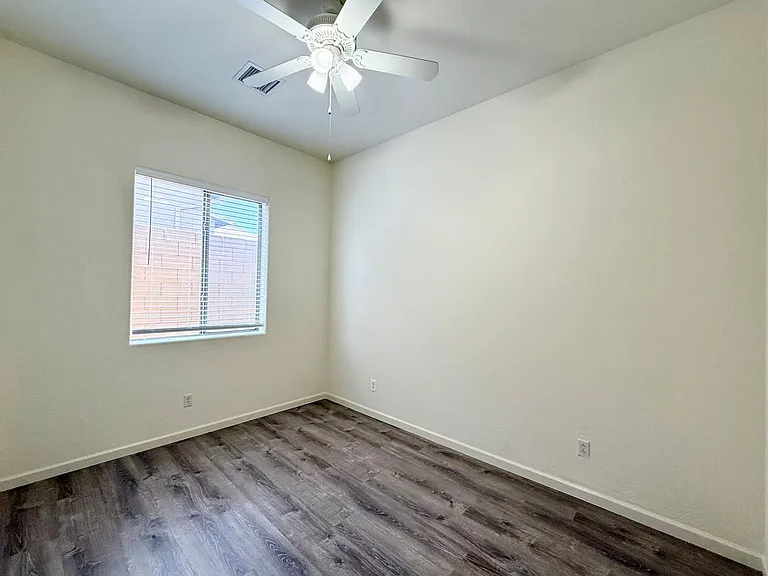 4649 N Kirkwood Ave — Photo 14
