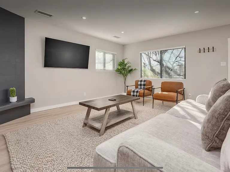 80 Oak Creek Blvd — Photo 12
