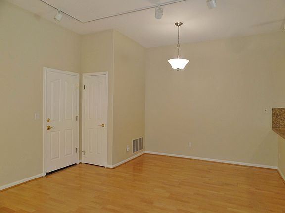 4th image of 2151 Vizcaya Cir