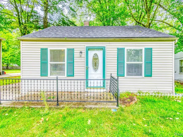 20452 Midway Ave, Southfield, MI 48075