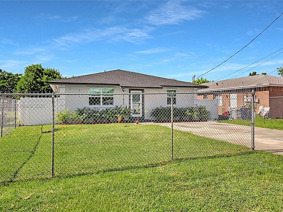 2nd image of 11940 SW 212th St