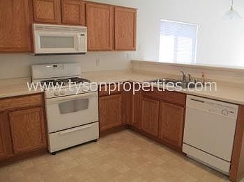 5th image of 1115 Makian Pl NW