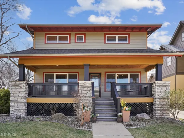 8402 Long Meadow Ln, Johnston, IA 50131