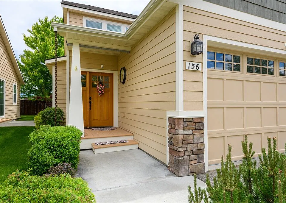 156 Villa Ct