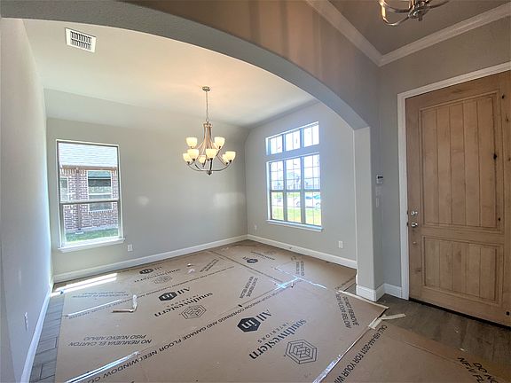 5th image of 1078 Mickelson Dr