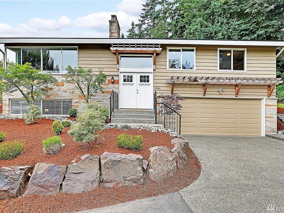 1st image of 4561 167th Ln SE