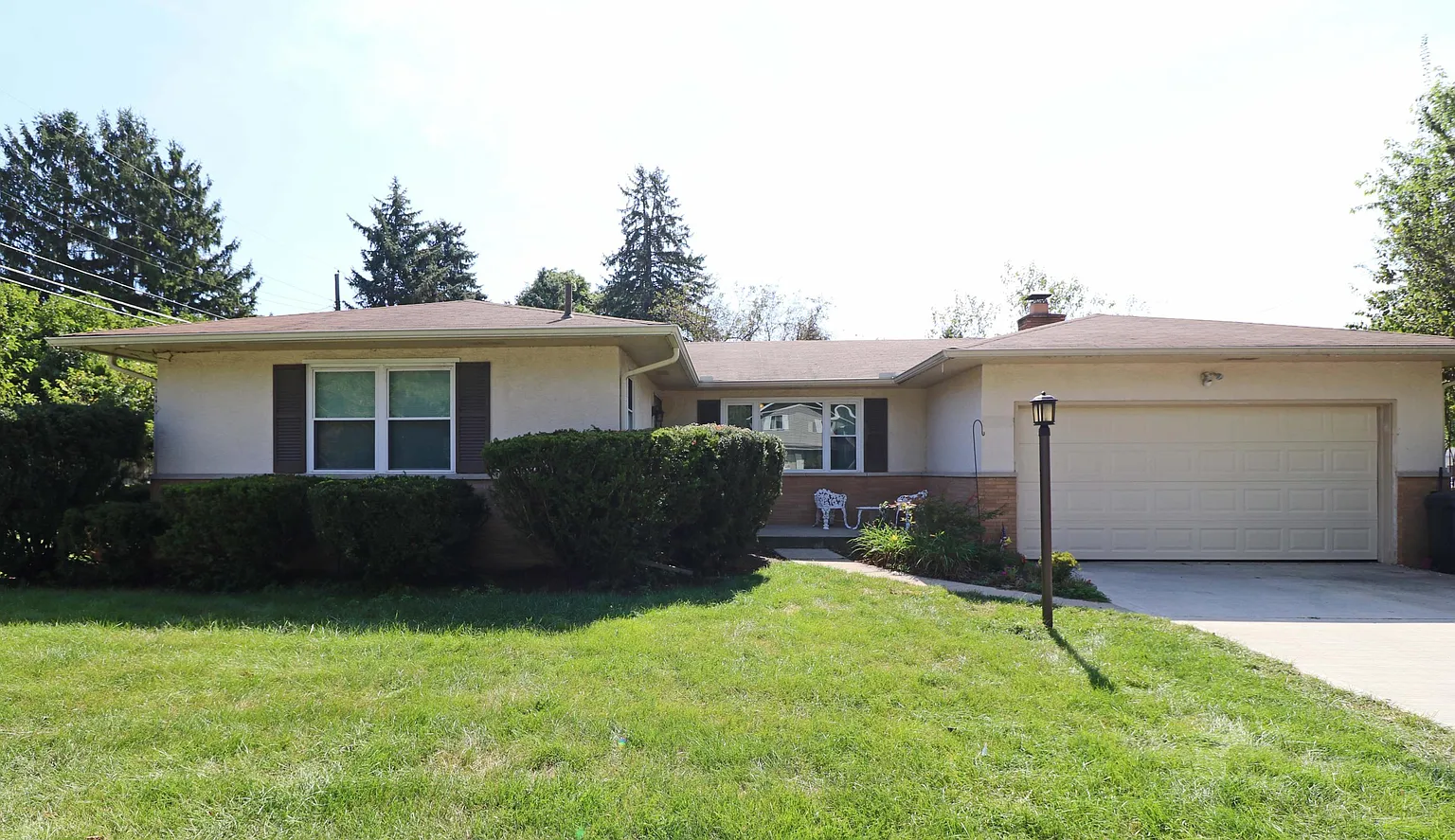 9835 Grandview Ave photo 1