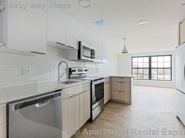10 Soden St #402