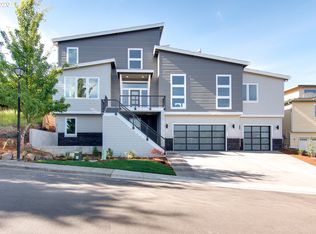 12017 SW Aspen Ridge Dr, Portland, OR 97224