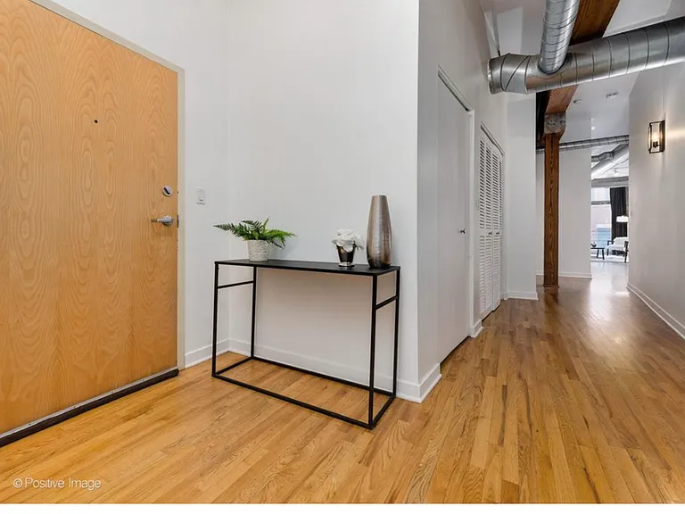 1344 W Madison St #302 — Photo 19